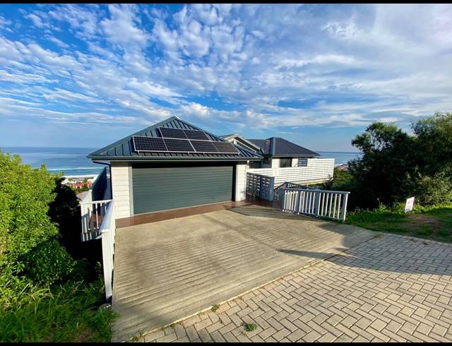 3 BEDROOM HOUSE TO LET IN OUTENIQUA STRAND